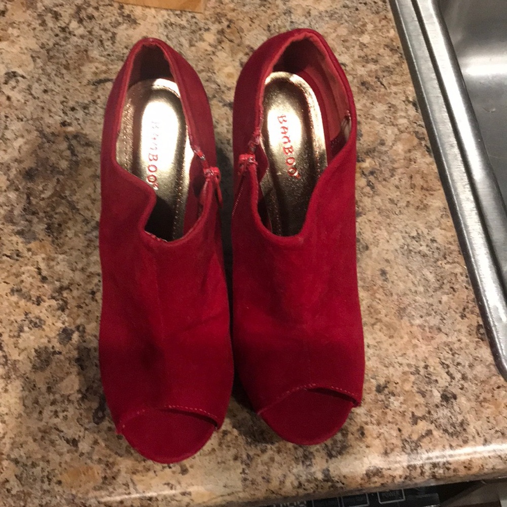Ladies ankle booties